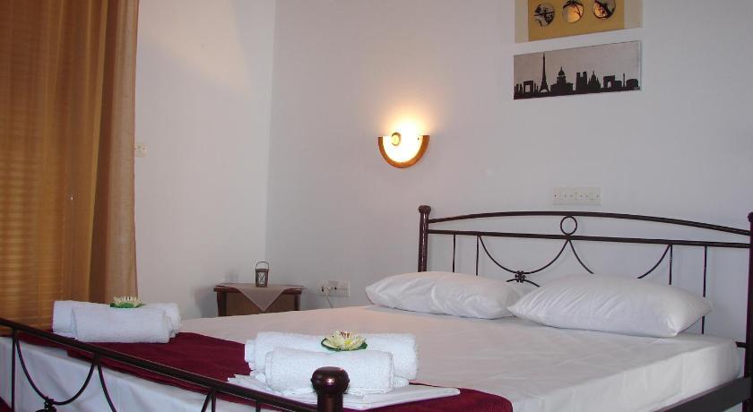 نيا رودا Hotel Alexandra الغرفة الصورة
